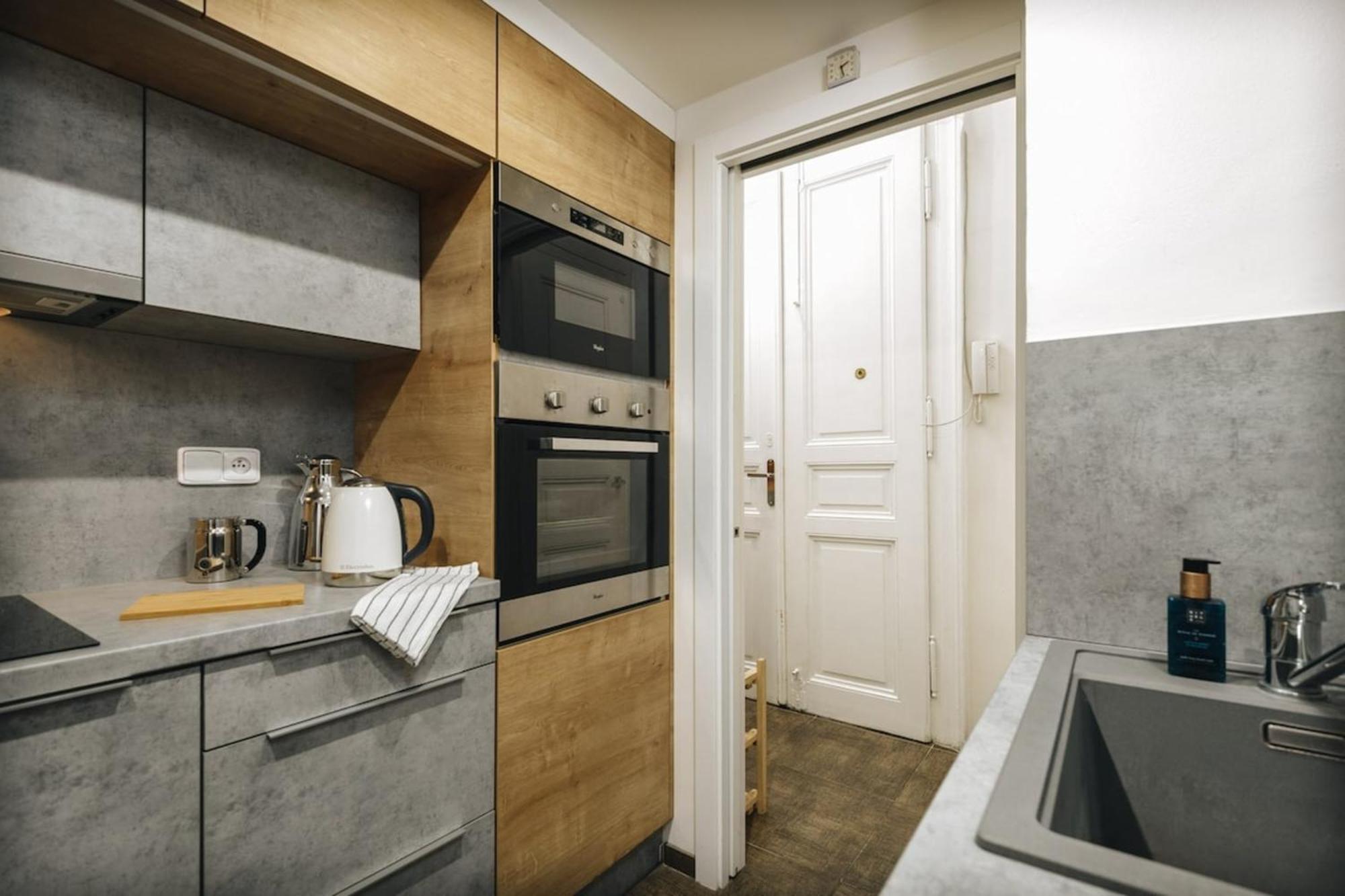 Cozy & Comfortable Apt Walking Anywhere You Want Sen 布拉格 外观 照片